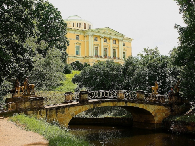 Pavlovsk Palace and Park private excursion - In Russia con Max